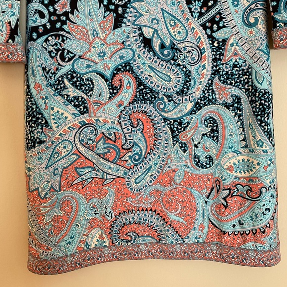 BCBG Avila Stretch Paisley Print Dress w Keyhole - Picture 6 of 6